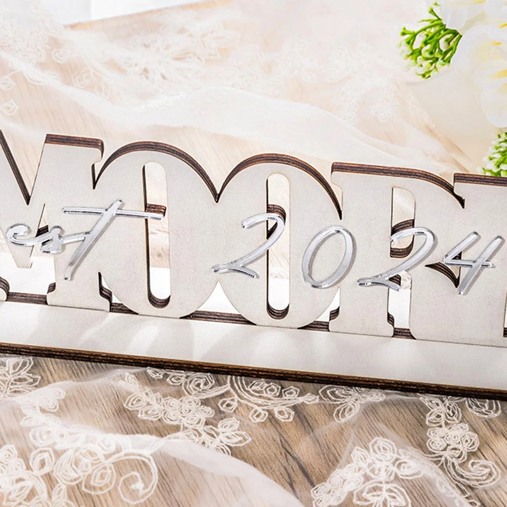 Personalized Mr & Mrs Wedding Name Sign – Custom Table Decor & Anniversary Gift